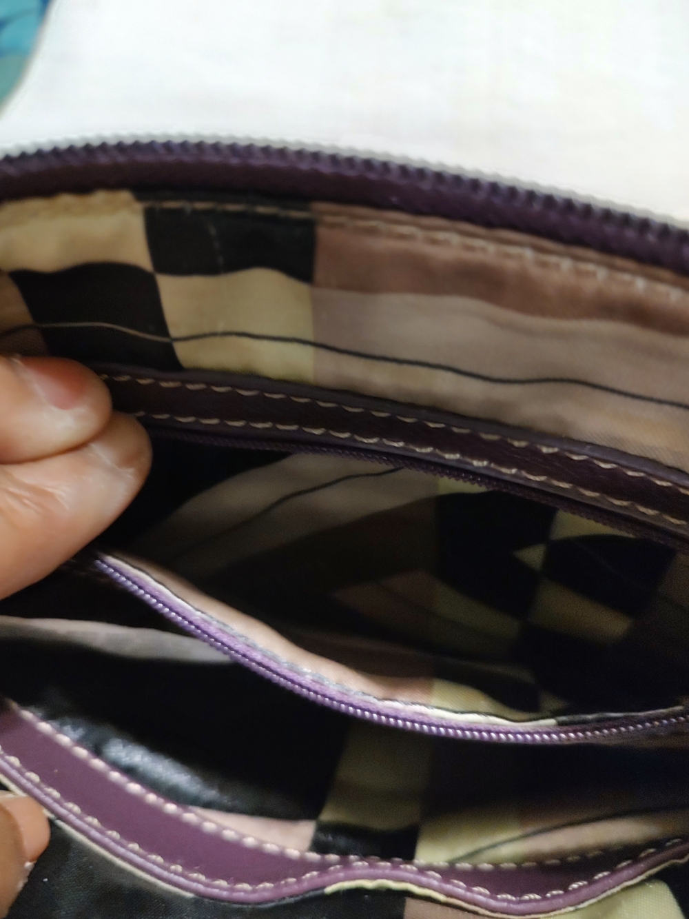 Tignanello Purple Leather Crossbody Bag - Picture 13 of 15